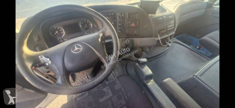 Mercedes 4144 truck