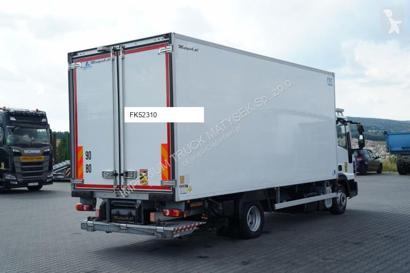Camión Iveco EUROCARGO  / 4x2 / CHŁODNIA 5,8 M...