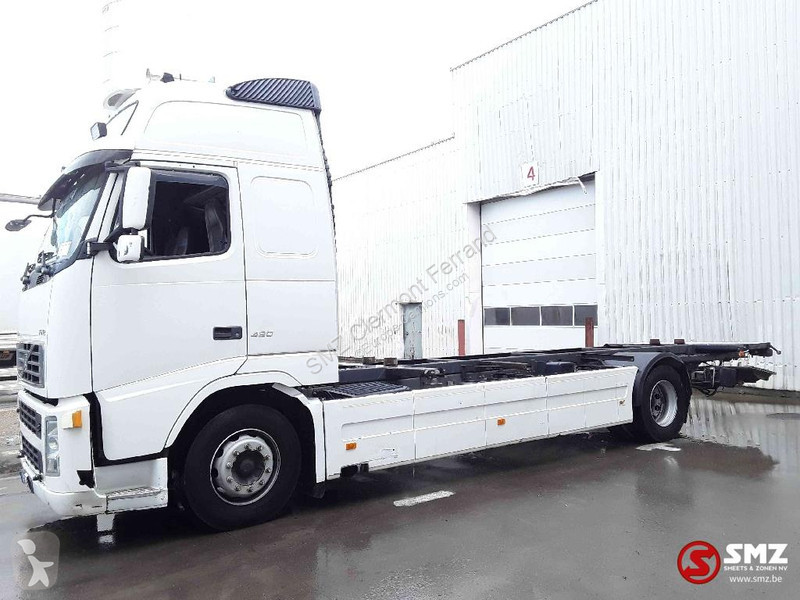 Kamion Volvo 12 420 globe Xl 612000km