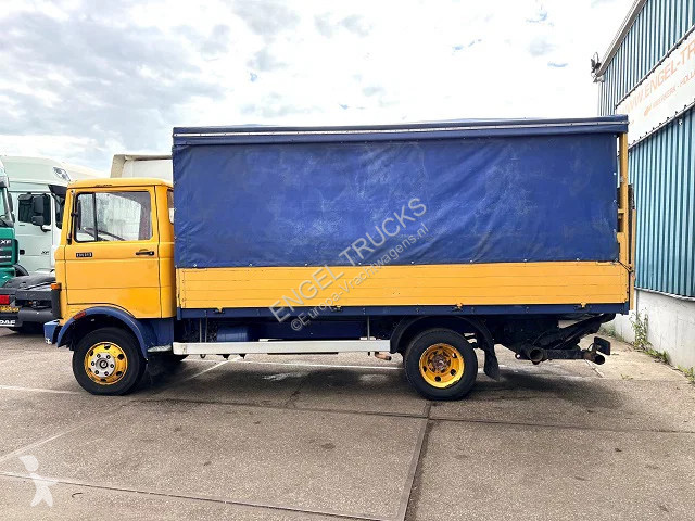 Kamion Mercedes LP 813 D WITH TENT BOX (MANUAL...