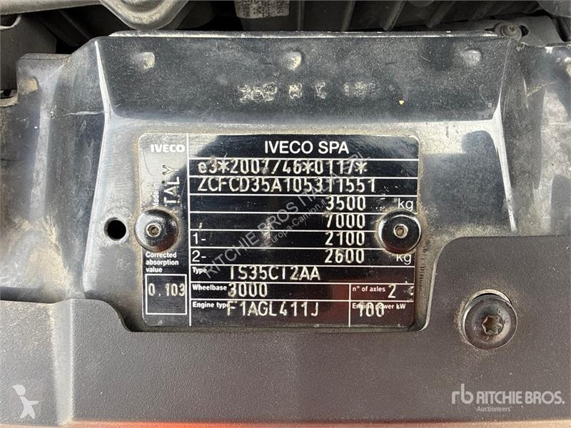 Camión Iveco 35-140