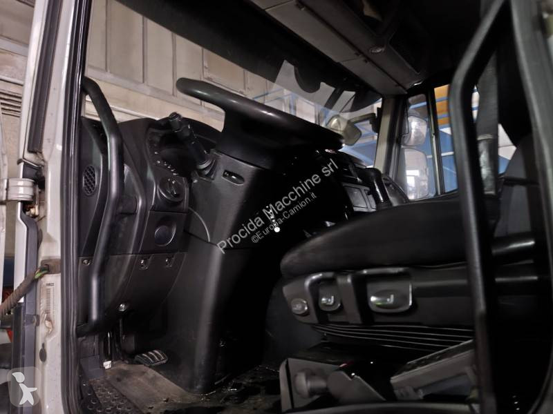 Camión Iveco AD 260 S 31 X/P