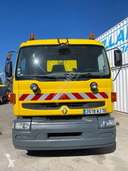 Camião Renault 220 DCI