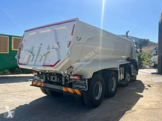 Kamion Volvo 460