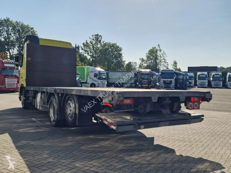 Kamion Volvo 420 6x2 - Flatbed - Loadlift - I...