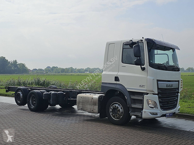DAF 460 6x2 truck