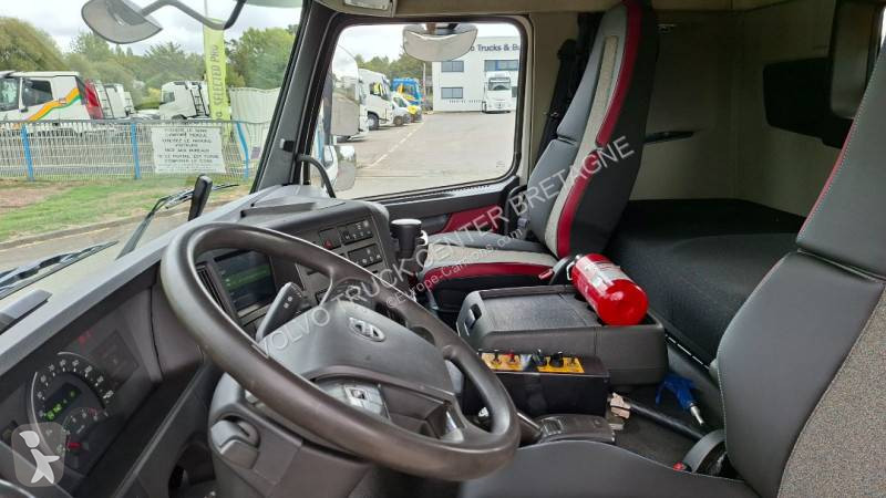 Kamion Volvo 460