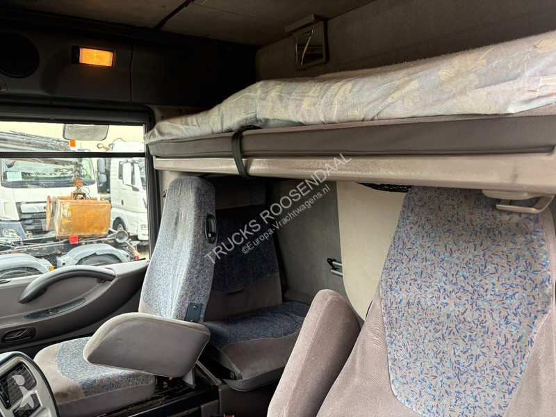 Teherautó Renault MAGNUM 19,400 + BDF + 4...