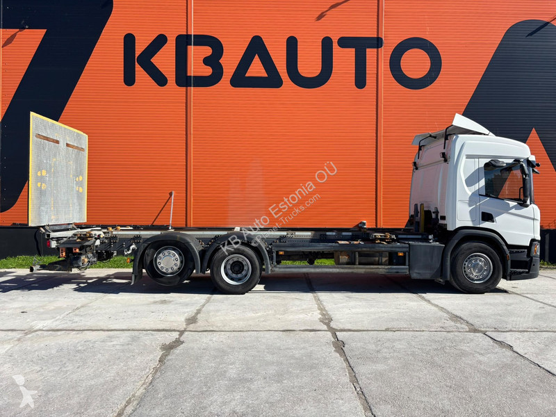 Camión Scania P 500 6x2*4 9 TON FRONT AXE /...