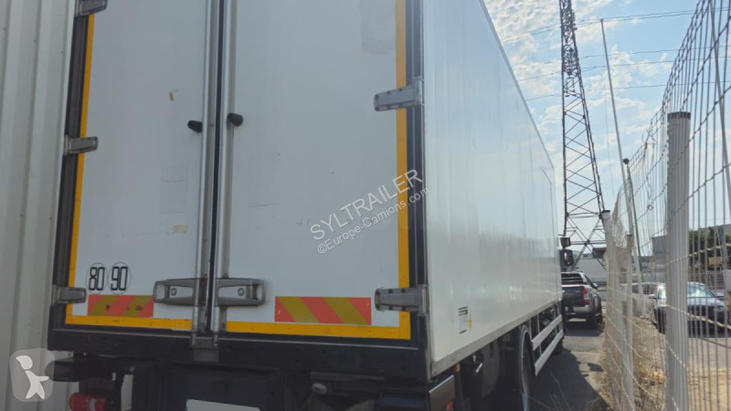 Camión Renault 270 DXI