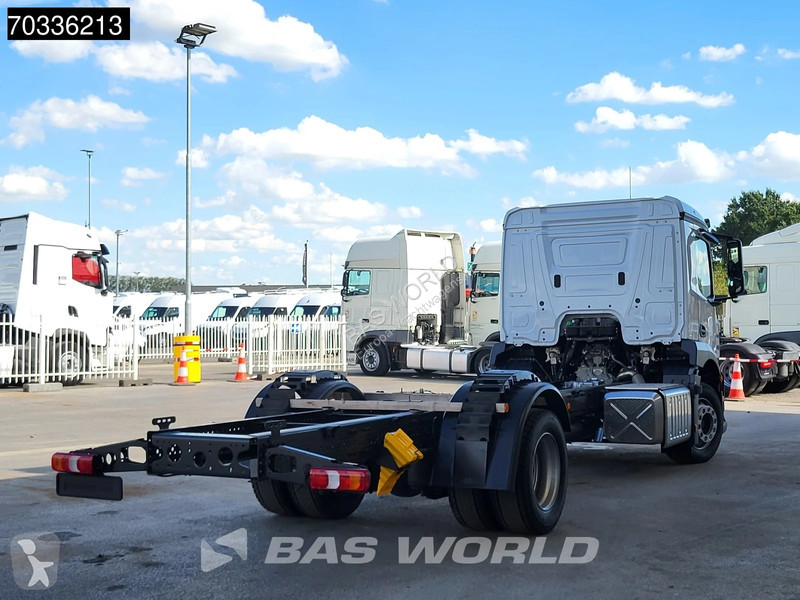 Teherautó Mercedes 1835 4X2 NEW chassis 5200mm...