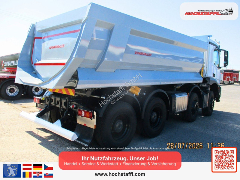 Teherautó Mercedes AROCS 3246 K 8x4