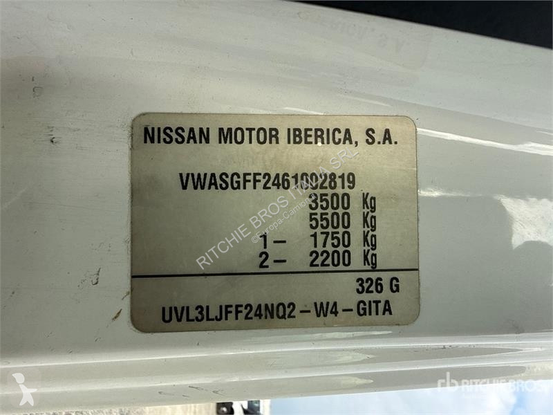 Camión Nissan Pagliero MX 200 20 m on Nissan 35...