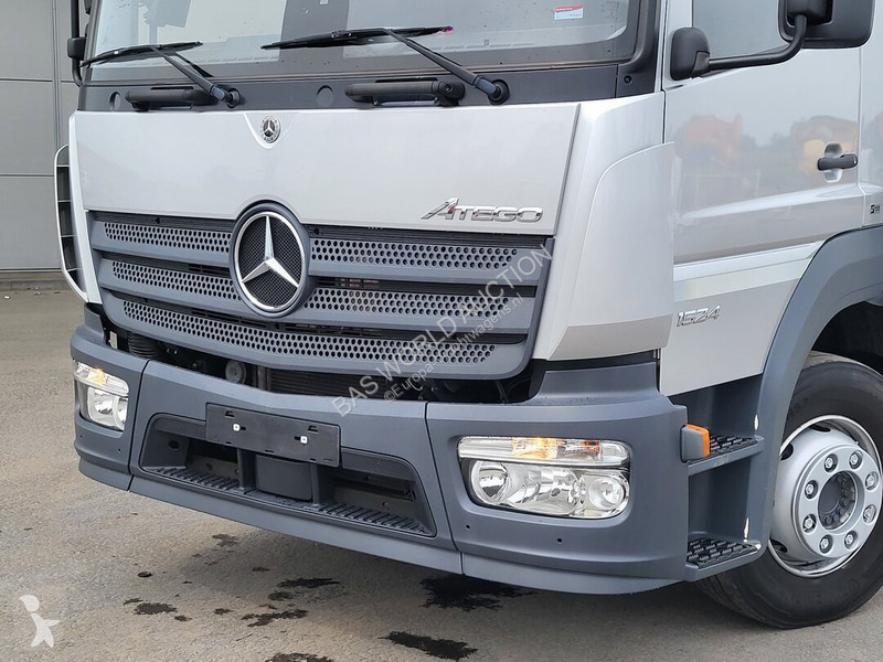 Teherautó Mercedes 1524