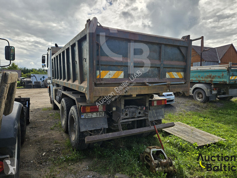 Camión Mercedes 3340