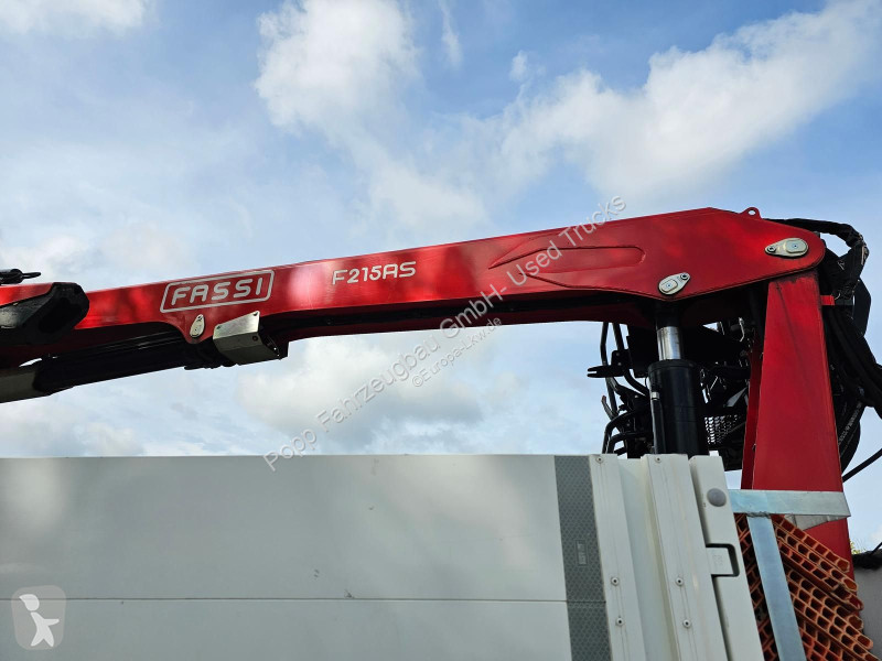 Camion Volvo 460 8x2 Tridem*Baustoff, Fassi...