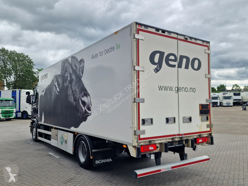 Camion Scania 320 4x2 - Bussbygg box - Full air...