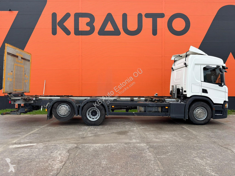 Camión Scania P 500 6x2*4 9 TON FRONT AXE /...