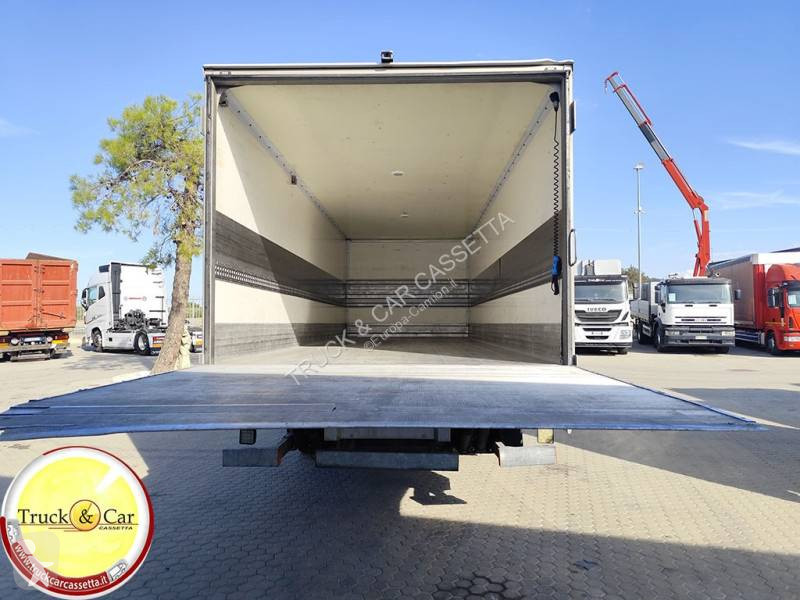 Camión Iveco 120 E 22