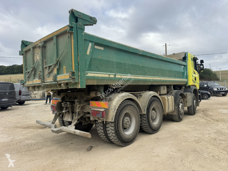 Teherautó Scania 490