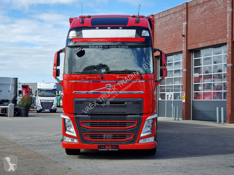 Teherautó Volvo 13500 6x2 - Livestock 4 deck...