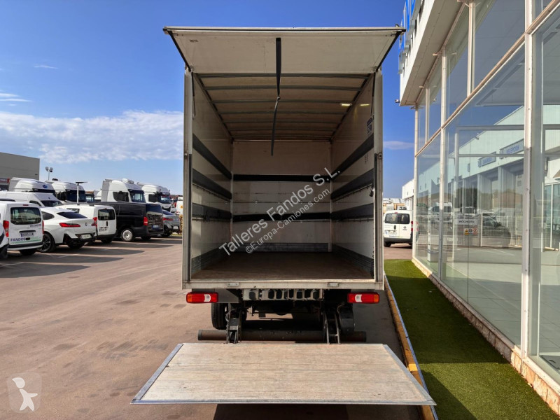 Грузовик Iveco  35C16 3.0 20m3
