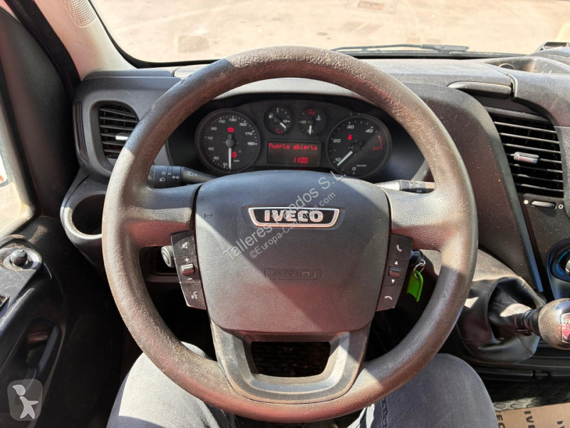 Camião Iveco  35C14