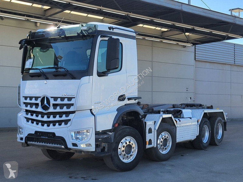 Lastbil Mercedes 3251