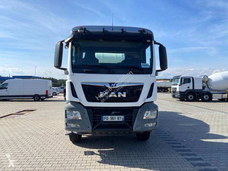 Camion MAN 32.420