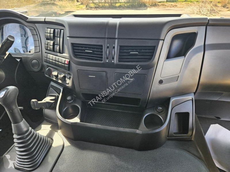 Camião Iveco 64.38 HD9