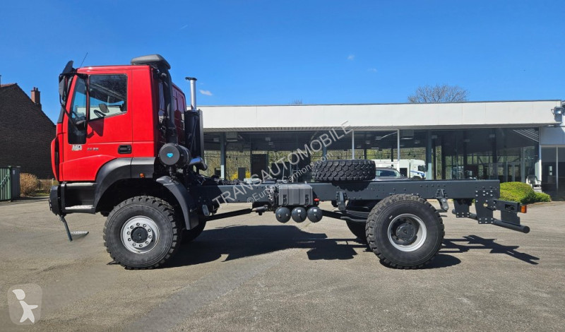 Camião Iveco 44.38 HD9