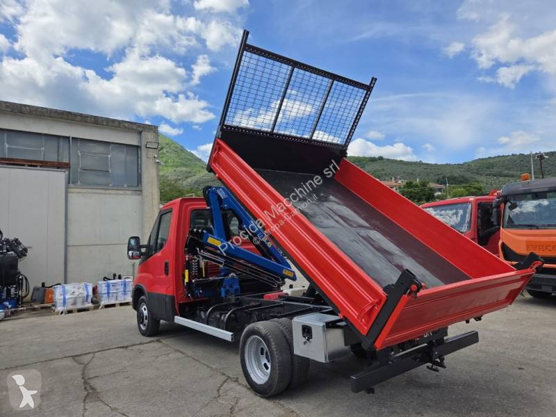 Véhicule utilitaire Iveco 35C12