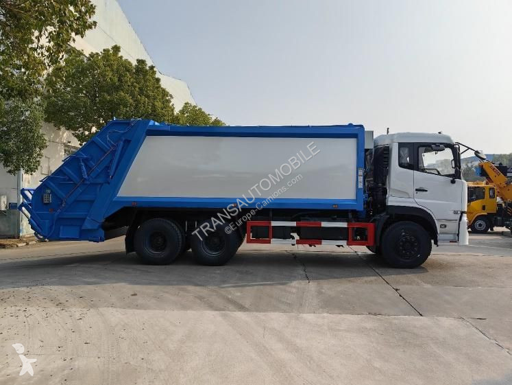 Utilaje pentru drumuri Dong Feng 18m3 6x4...