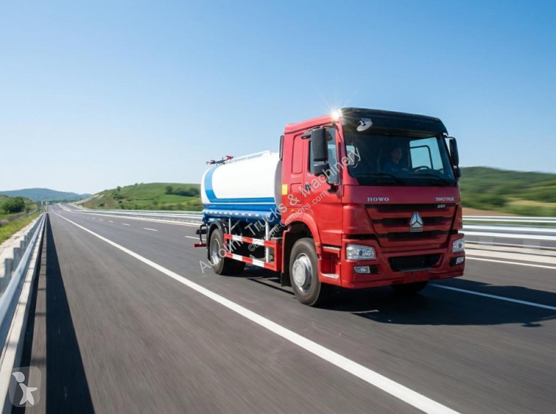 Camion Howo 10-cubic-meter Water Tank Truck 4x2...