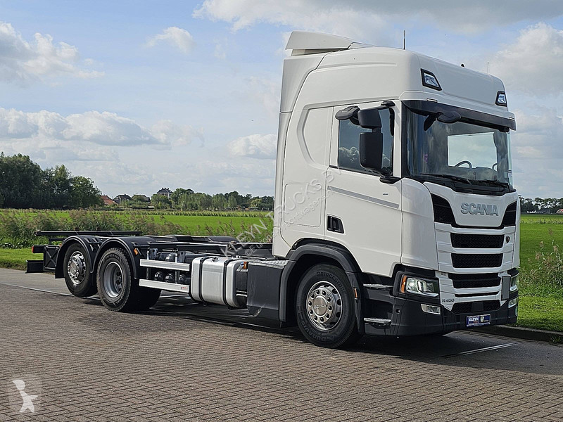 Camião Scania 450 6x2*4