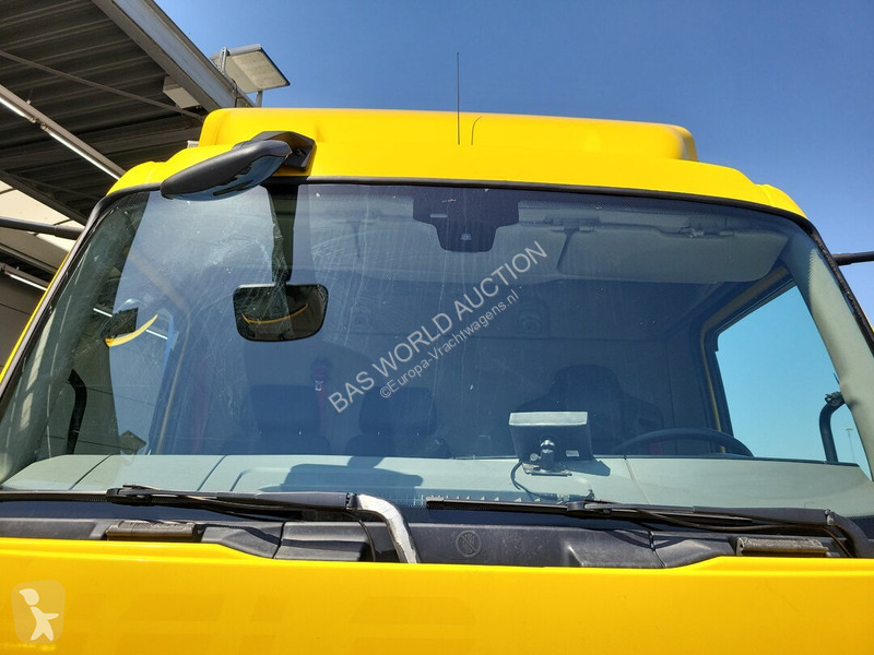 Camião Renault D D 280
