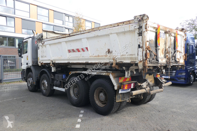 Camion Mercedes 3241