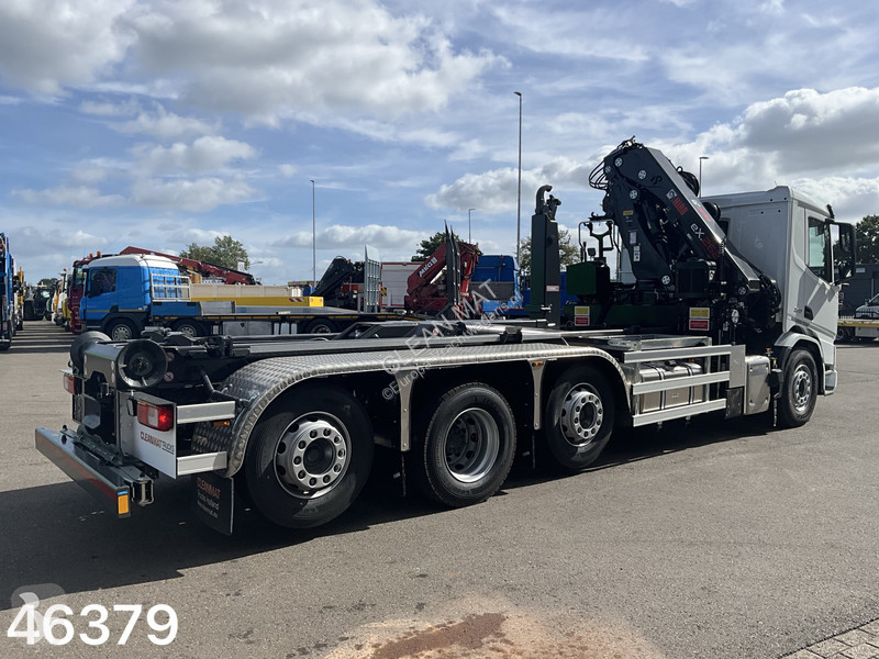 DAF Q XD 450 8x2 Hiab 26 Tonmeter laadkraan truck