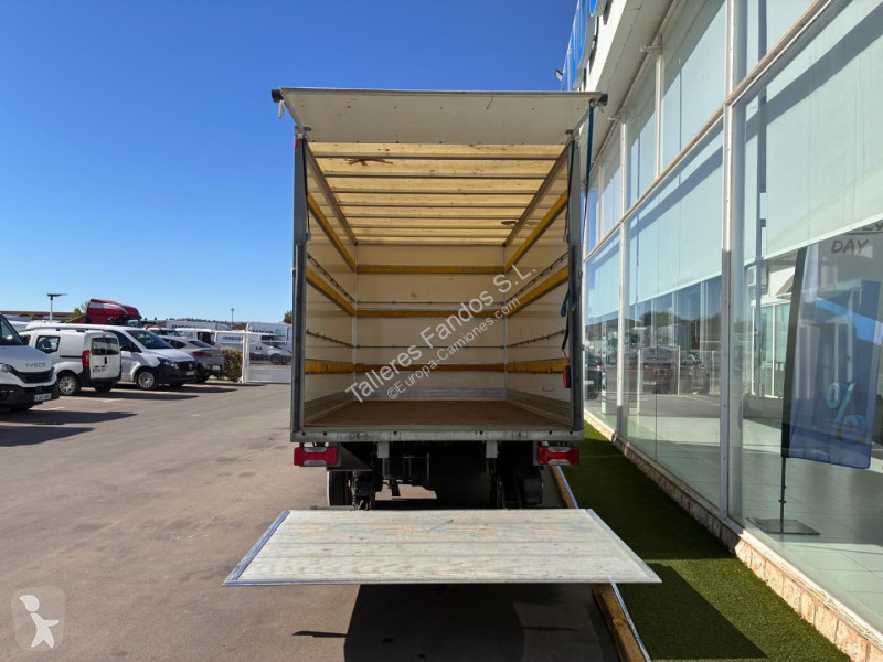 Грузовик Iveco  35C16H