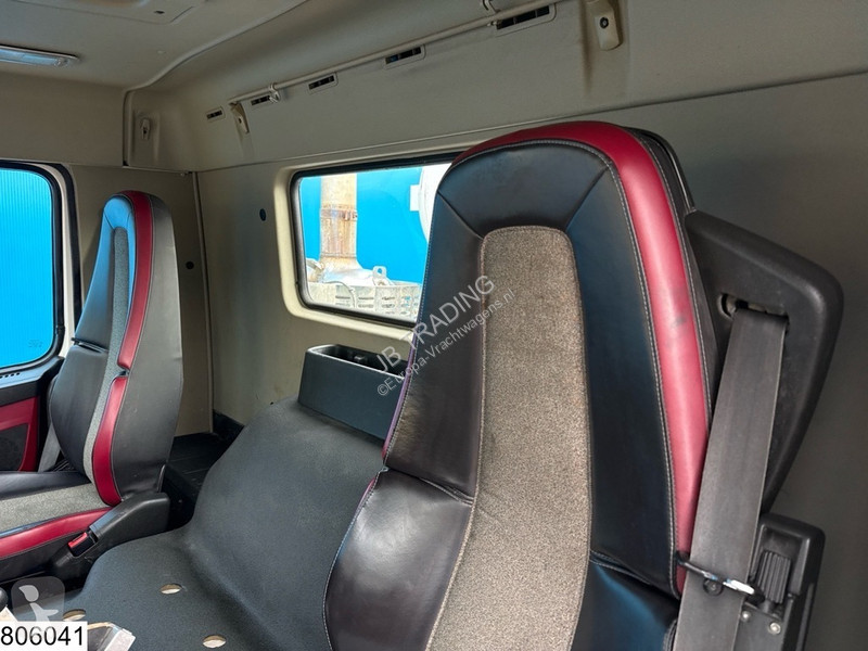 Грузовик Volvo FMX 8x4, EURO 6, Liebherr 9m3