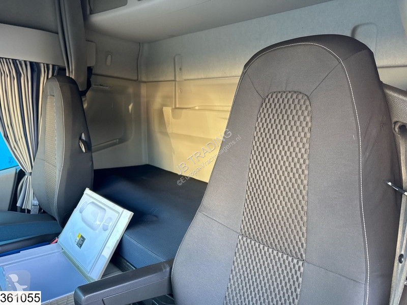 Грузовик Volvo 500 EURO 6E, Standairco, NB