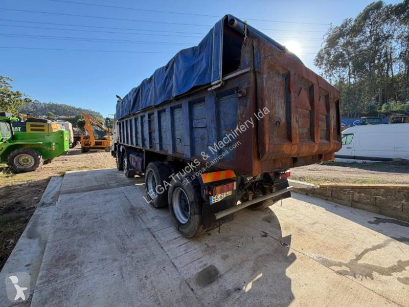 Lastbil Volvo 320