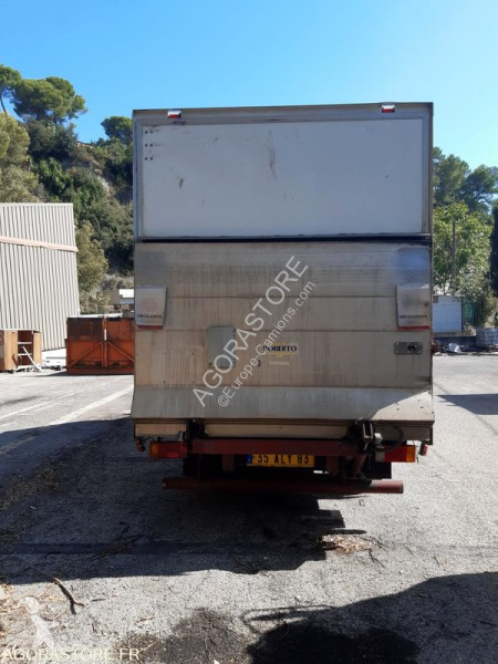 Lastbil Iveco 35C10