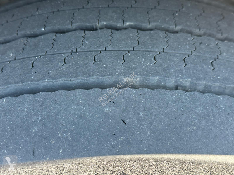 Lastbil Mercedes 2833 NL kenteken