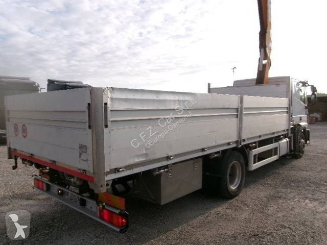 Camião Iveco 120 E 25