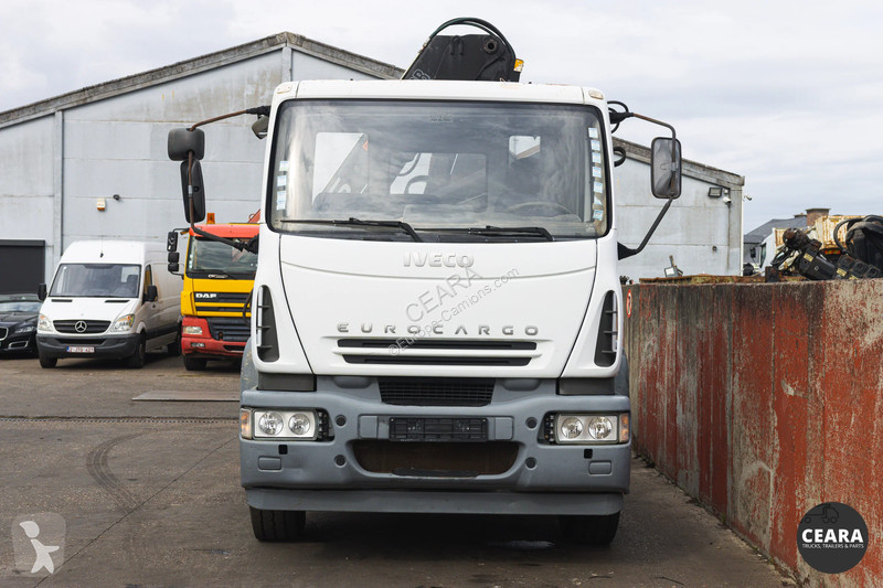 Camión Iveco 180E28 HIAB 122-2 HiDUO LOW KM