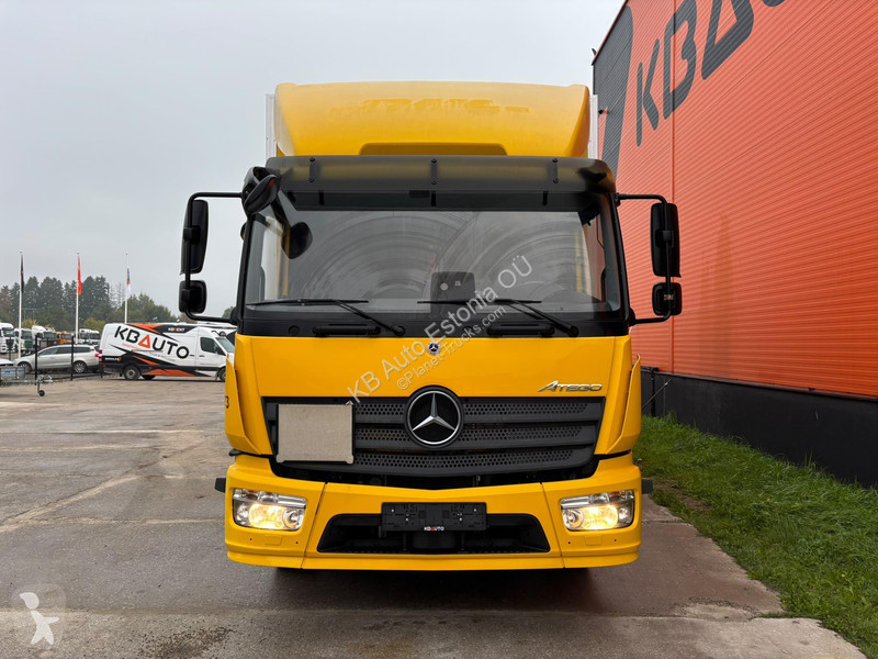 Camión Mercedes 1223 4x2 2021/ LOW MILEAGE