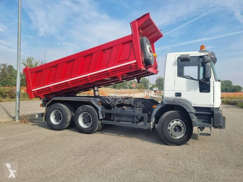 Iveco 380E37 truck