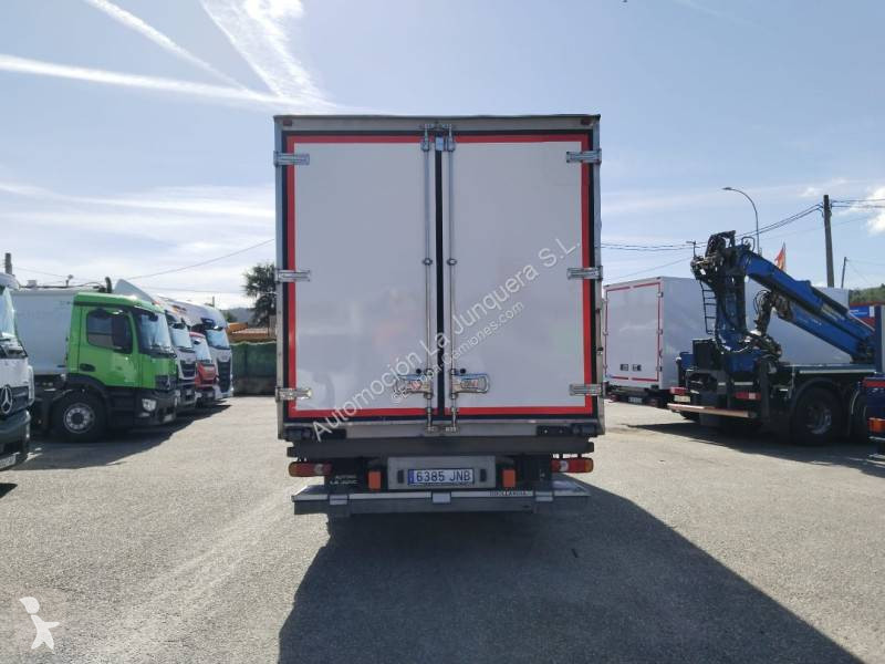 Camión Iveco 160 E 21