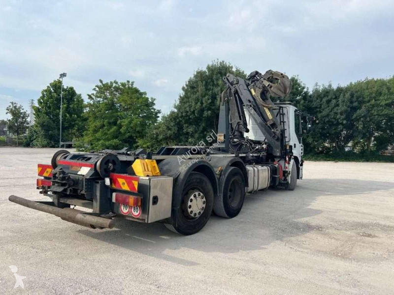 Camión Iveco STRALIS 450 SCARRABILE USATO CON GRU